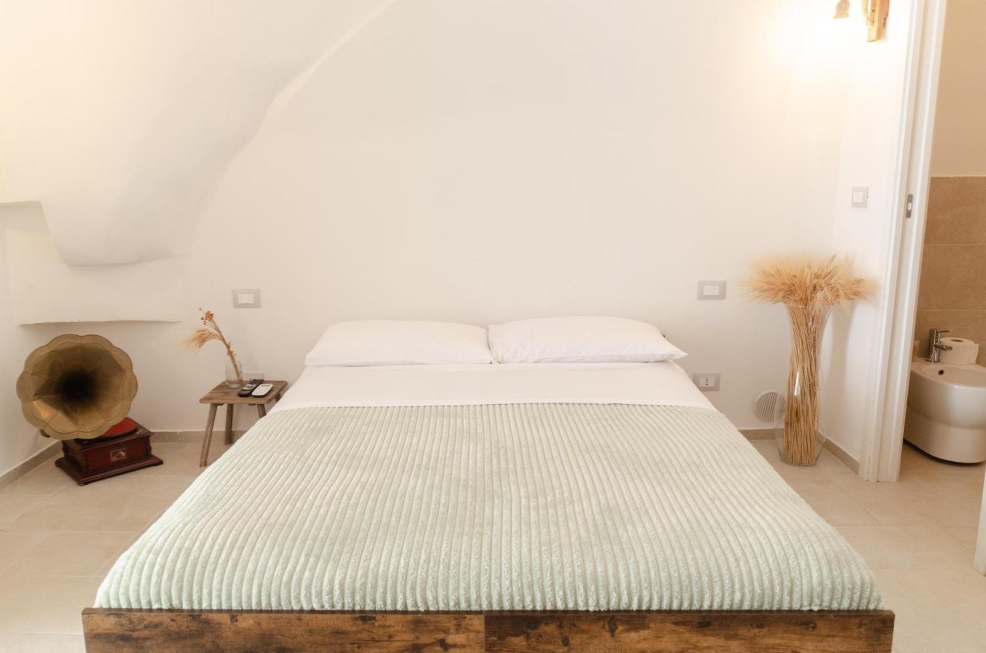 Aca Suite Luxury With Jacuzzi Adelfia Экстерьер фото